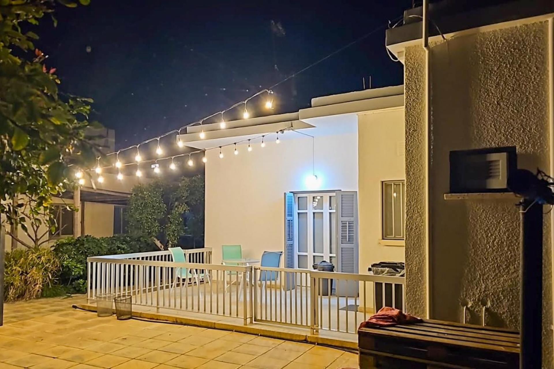 The Lemon Tree Hostel Larnaca Extérieur photo
