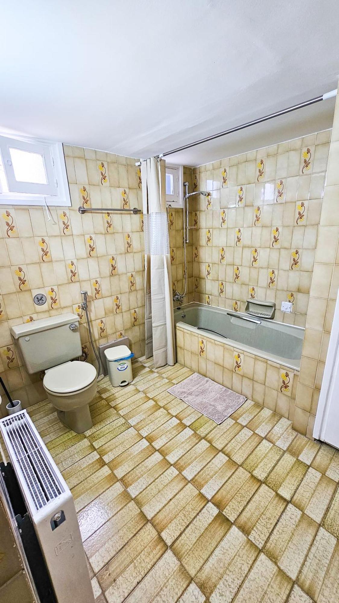 The Lemon Tree Hostel Larnaca Extérieur photo